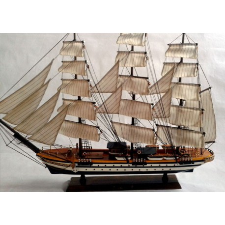 Shipmodel Amerigo Vespucci | model boat | maritime décor