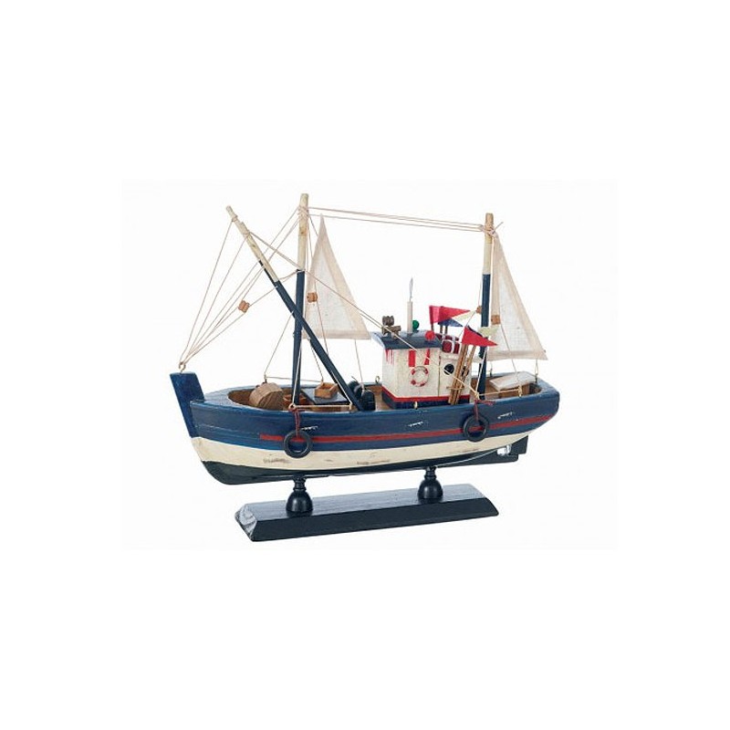 Maqueta de un pequeño barco pesca arrastre | articulos de ...